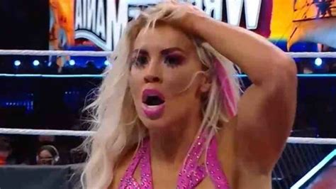 Dana Brooke Reacts To Unfortunate WrestleMania Wardrobe。